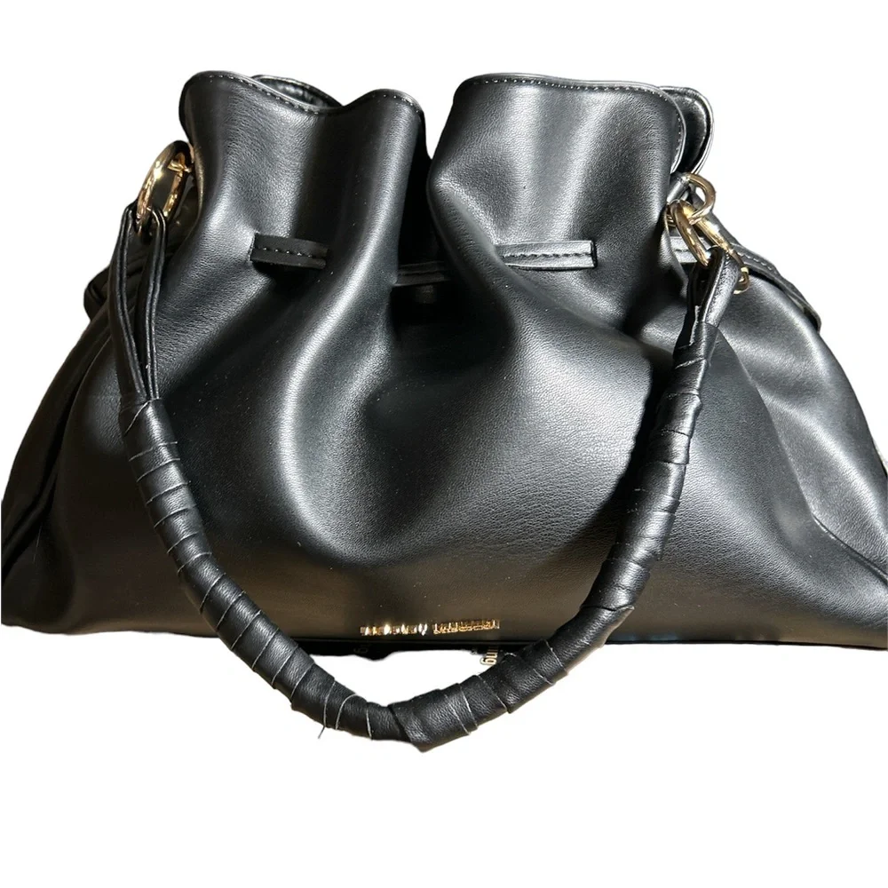 BADGLEY MISCHKA Black medium size bucket bag, Gold hardware, button closure